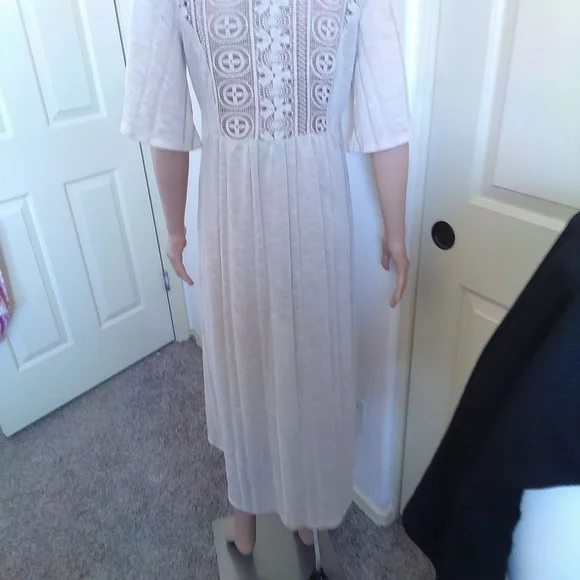 Rue 21 Lace Insert Cover Up Cream Size Medium - Picture 5 of 12